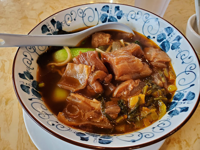 Fuji Noodle Chinese Restaurant - Hospitality and gastronomy