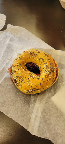 Opinii despre Montreal Bagels în Calgary - Hospitality and gastronomy
