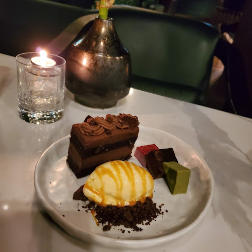 Cask Whisky Vault - Hospitality and gastronomy