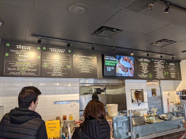 Sheli's Burgers & Fried Chicken - Hospitality and gastronomy