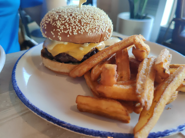 700 2 St SW #4000, Calgary, AB T2P 2W2