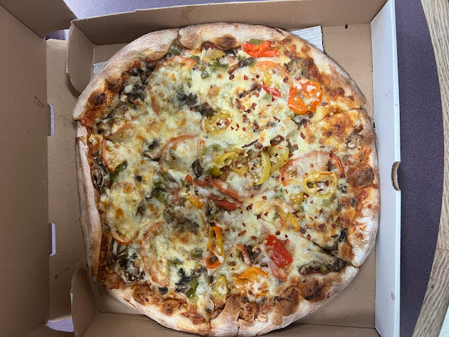 Mackay Pizza & Submarines - Hospitality and gastronomy