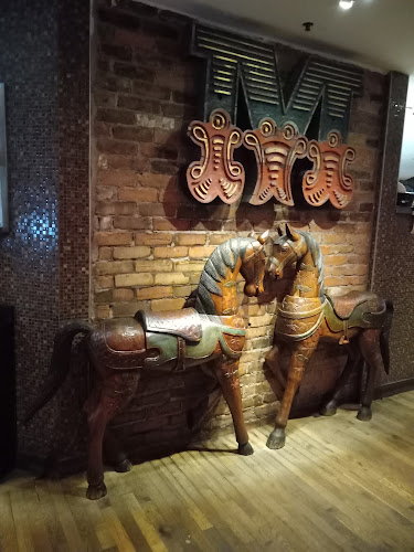 Comentarii opinii despre Moe's Bar & Grill