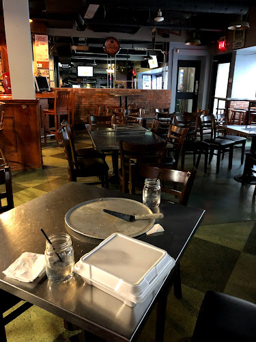 Comentarii opinii despre Yank's Old Niagara Bar & Grill