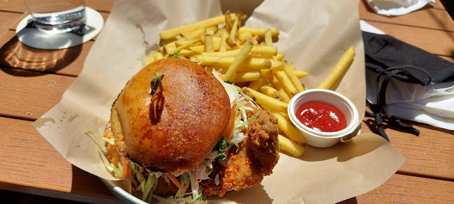 Comentarii opinii despre Jack Astor's Bar & Grill Yonge & Bloor