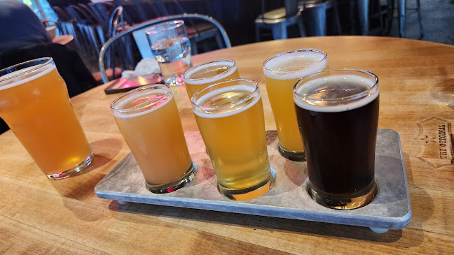 Opinii despre Tap & Barrel • Olympic Village în Vancouver - Hospitality and gastronomy