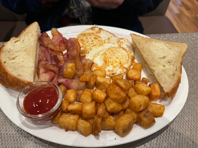 33166 1st Ave, Mission, BC V2V 1G4