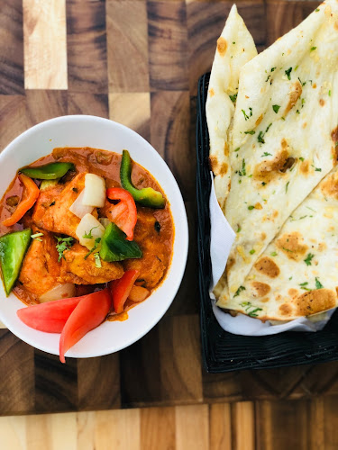 1522 Bayview Ave, Toronto, ON M4G 3B4