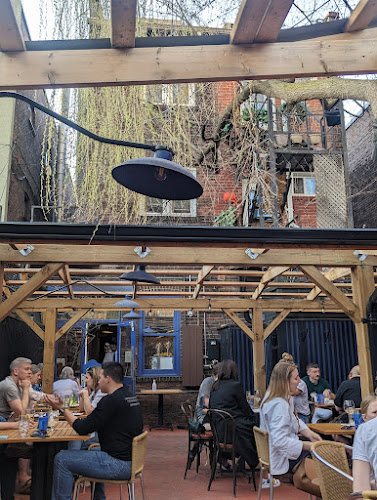 143 Danforth Ave, Toronto, ON M4K 1N2