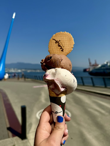 1055 Canada Pl #36, Vancouver, BC V6C 3T4