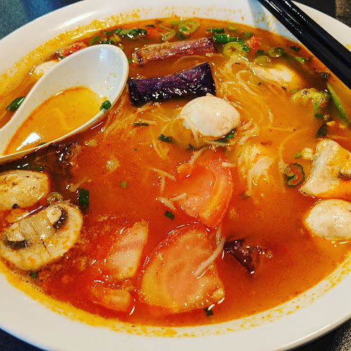 Nine North (Viet-Thai Cuisine) - Hospitality and gastronomy