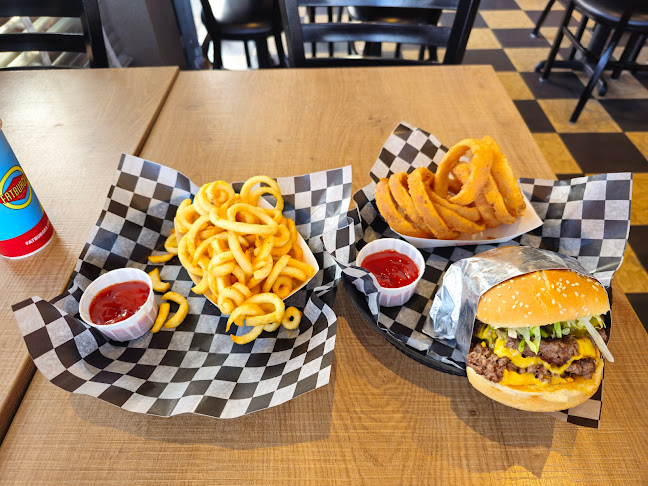 Fatburger Kelowna - Kelowna