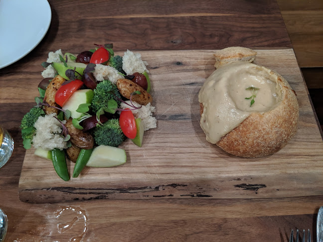 536 Queen St W, Toronto, ON M5V 2B5