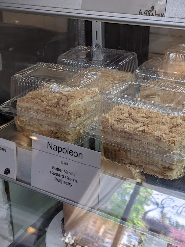 233 Lakeshore Rd E, Mississauga, ON L5G 1G8