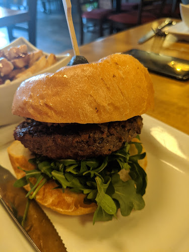 Opinii despre Prime Burger Bar în Ottawa - Hospitality and gastronomy