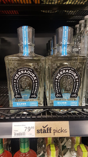 1599 Cliffe Ave, Courtenay, BC V9N 2K6