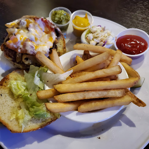 365 N Front St, Belleville, ON K8P 3C7