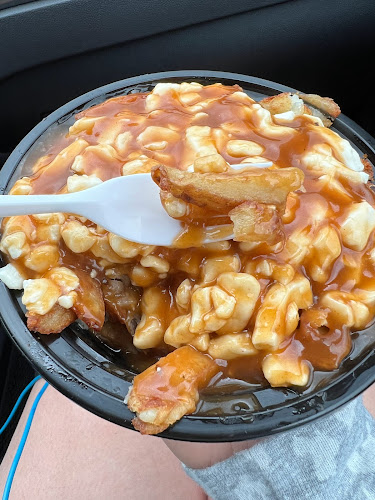 Comentarii opinii despre Poutinerie La Belle Province