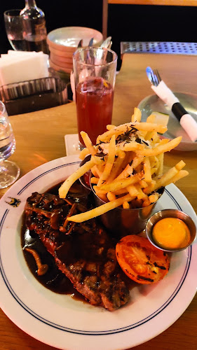 Walrus Pub & Beer Hall