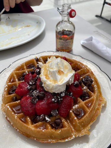 Continental Pancake House & Family Restaurant - Niagara Falls