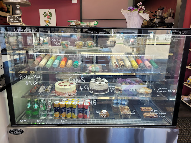 Petits Macarons - Hospitality and gastronomy