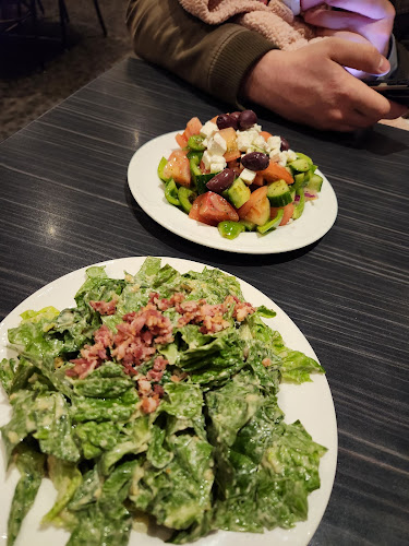 306 13 St N, Lethbridge, AB T1H 2R8