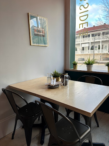 55 Collier St, Barrie, ON L4M 1G7