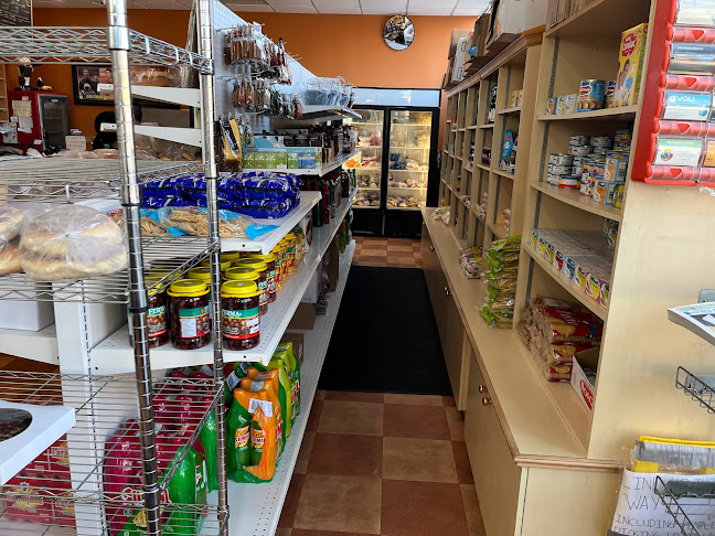 735 Twain Ave, Mississauga, ON L5W 1X1