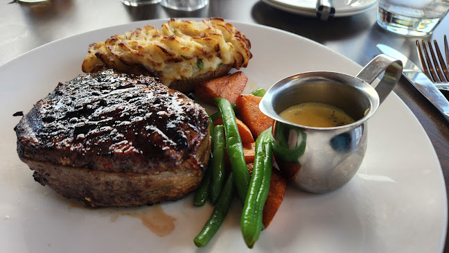 55 City Centre Dr Unit 107, Mississauga, ON L5B 1M3