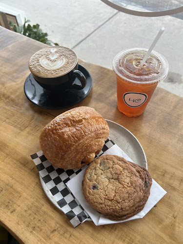 153 Dupont St, Toronto, ON M5R 1V5