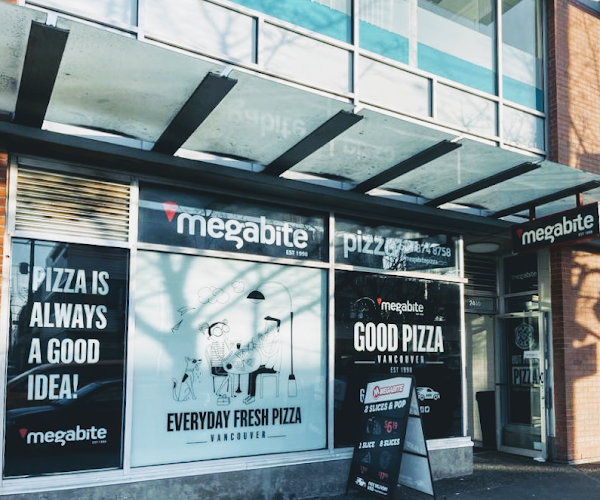 Opinii despre Megabite Pizza Commercial Drive în Vancouver - Hospitality and gastronomy