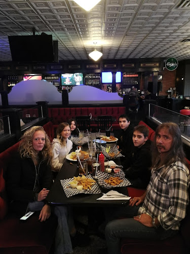 Sir Richard's Wine and Ale House - Hospitality and gastronomy