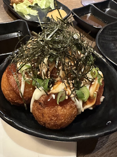 638 6 Ave SW #100, Calgary, AB T2P 1X4