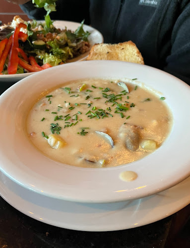 146 Kingston St, Victoria, BC V8V 1V4