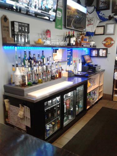 Dog House Sports Bar Azilda - Hospitality and gastronomy