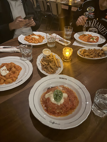 Comentarii opinii despre Pizzeria Moretti Toronto