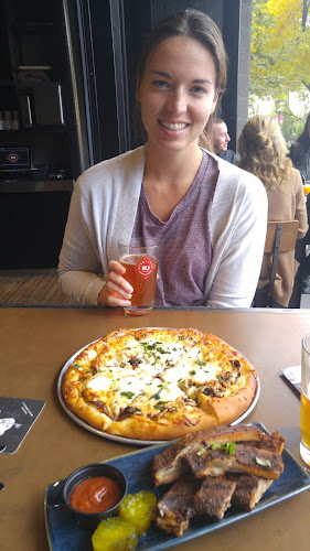 Opinii despre Trolley 5 Brewpub în Calgary - Hospitality and gastronomy