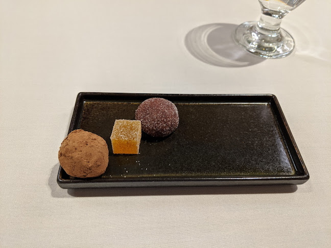 Comentarii opinii despre JJ's Restaurant at Vancouver Community College