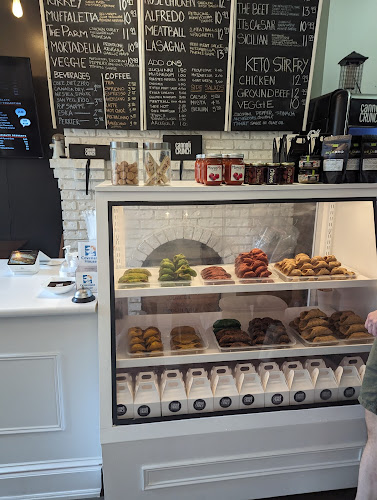 Opinii despre Cannoli Crunch în Toronto - Hospitality and gastronomy