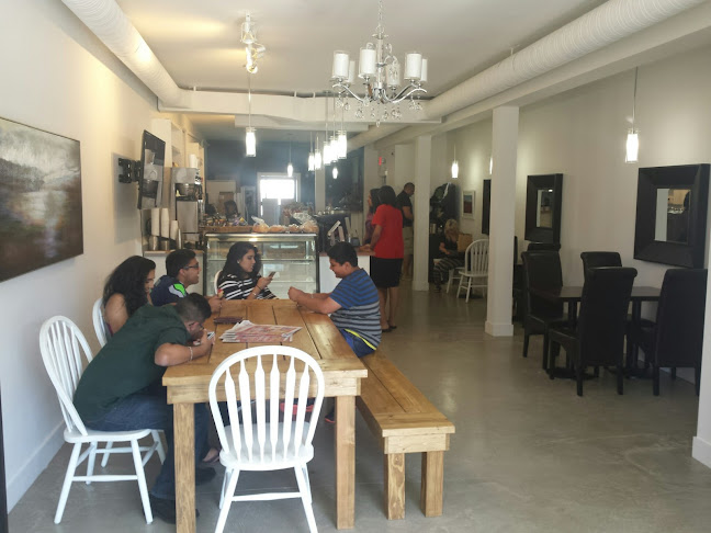 Republica Coffee Roasters Cloverdale - Surrey