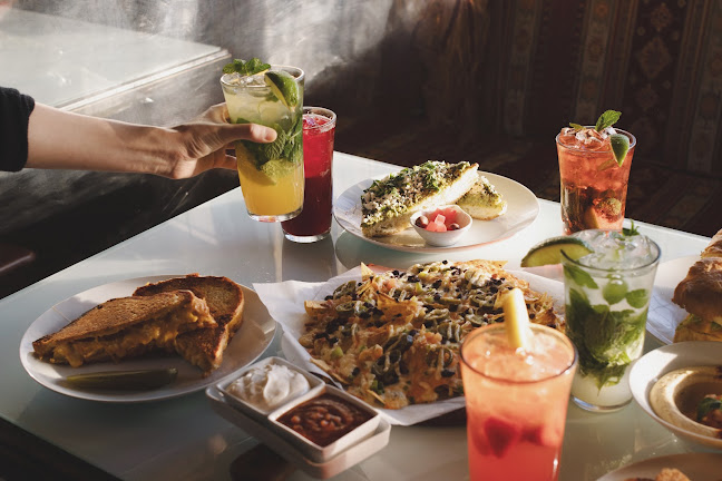 5593 Kingsway, Burnaby, BC V5H 3S5