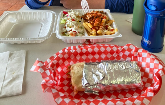 Opinii despre Dad's Donair & Specialty Foods în Surrey - Hospitality and gastronomy