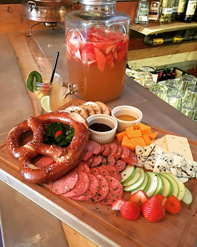 Opinii despre The Caesar Mill în Martensville - Hospitality and gastronomy