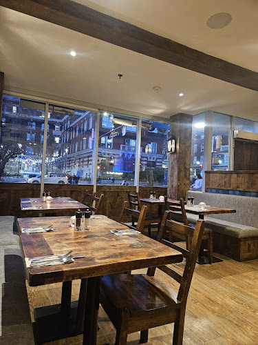 101-1100 Burrard St, Vancouver, BC V6Z 1Y7