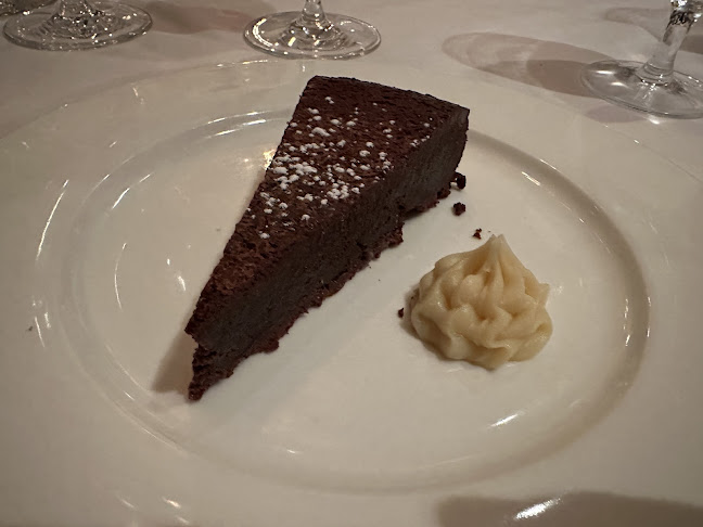 Gotham Steakhouse & Cocktail Bar - Vancouver