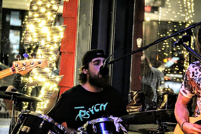 Comentarii opinii despre Phog Lounge