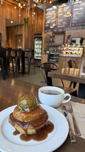 Comentarii opinii despre Peaked Pies Burnaby Heights