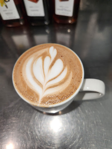 703 1 St W, Brooks, AB T1R 0N3