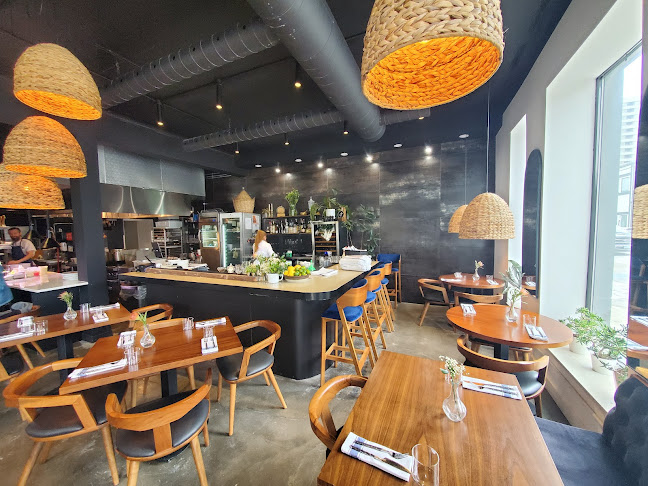 Comentarii opinii despre March Hare