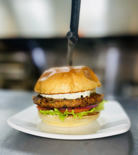 Opinii despre Beef n' Brand în North Bay - Hospitality and gastronomy